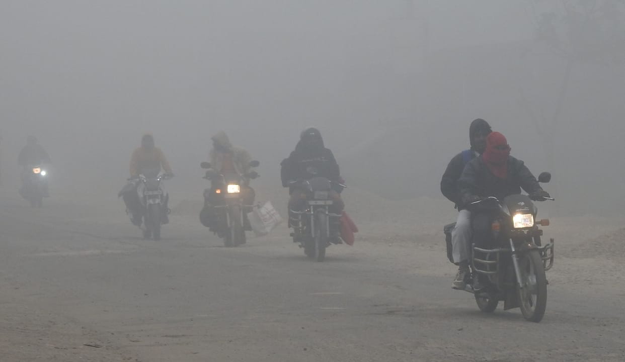 Weather remained normal, fog may increase today
