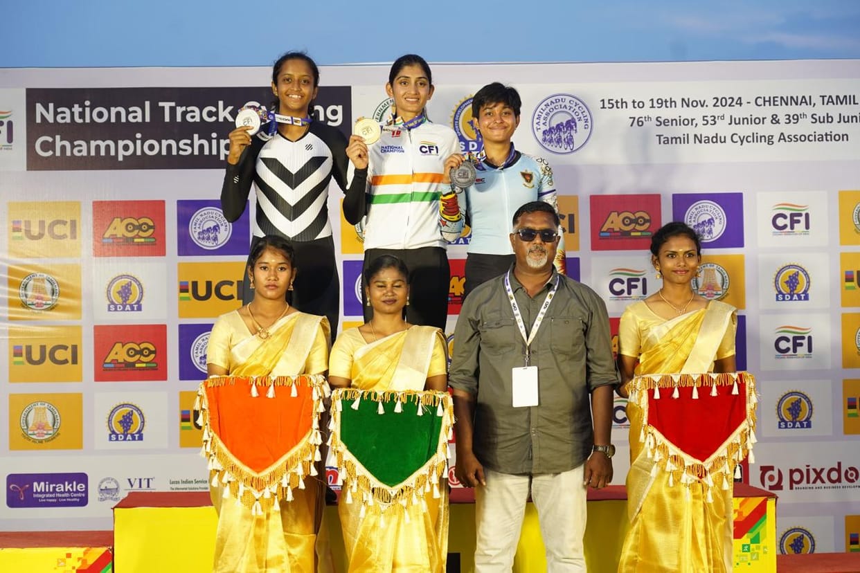 Meenakshi won two gold medals in cycling