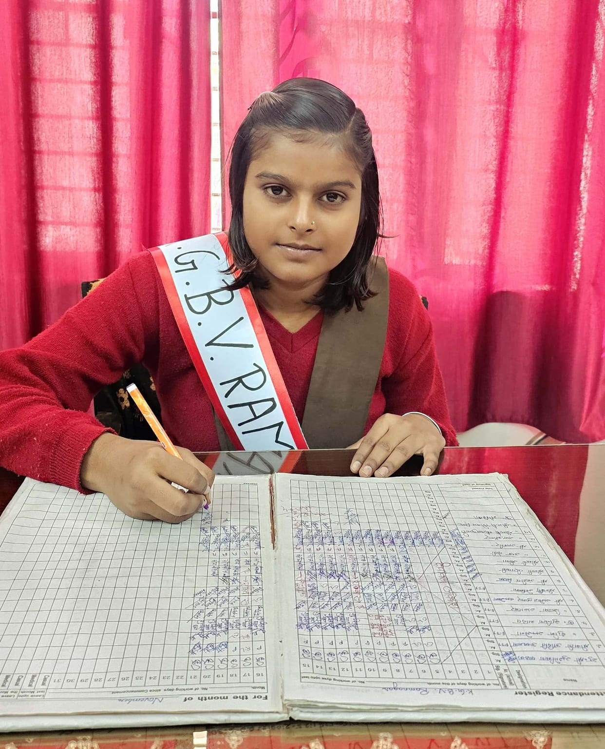 Geetika became the warden of Kasturba Vidyalaya for a day