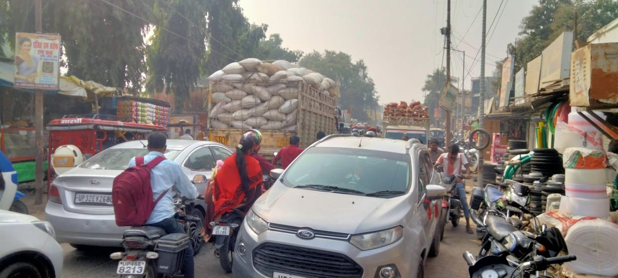 Jam at Ashok Tiraha, people stuck for an hour