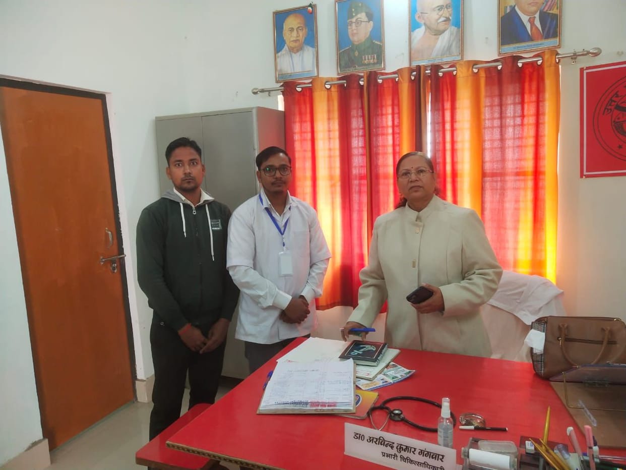 Medical officer absent, pharmacist found looking after patients