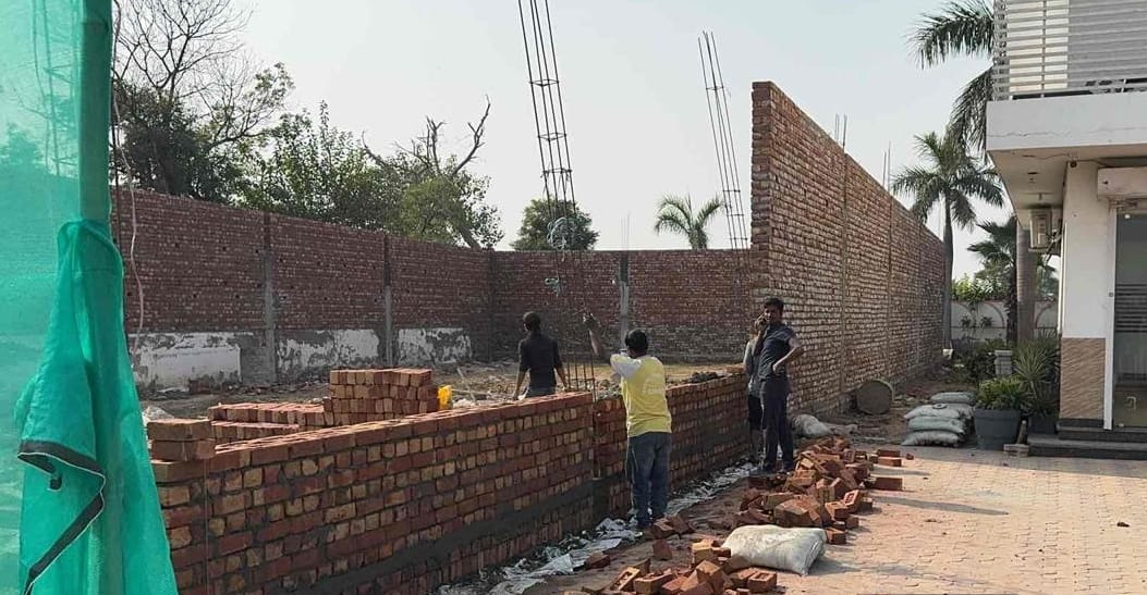 Grap-4: Stopped construction work at seven places and fined Rs 1.30 lakh