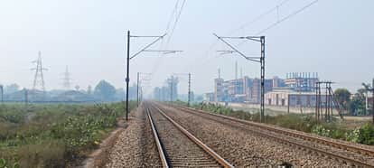 Monitoring of railway tracks during summer