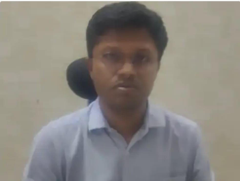 Chhindwara News Executive Engineer removed after visit of Minister in charge charge given to SDO