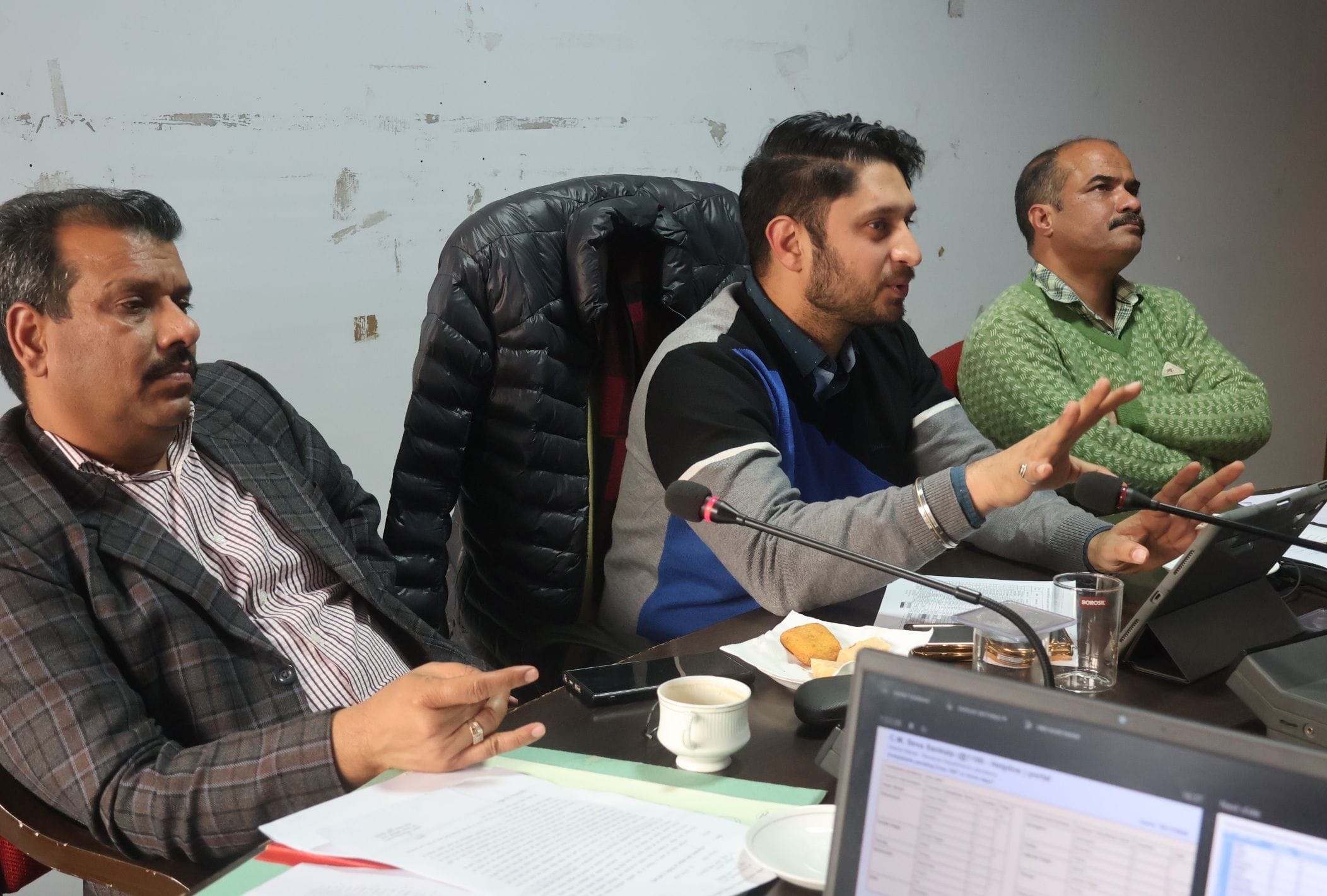 DC angry over not satisfactory report on settlement of revenue matters