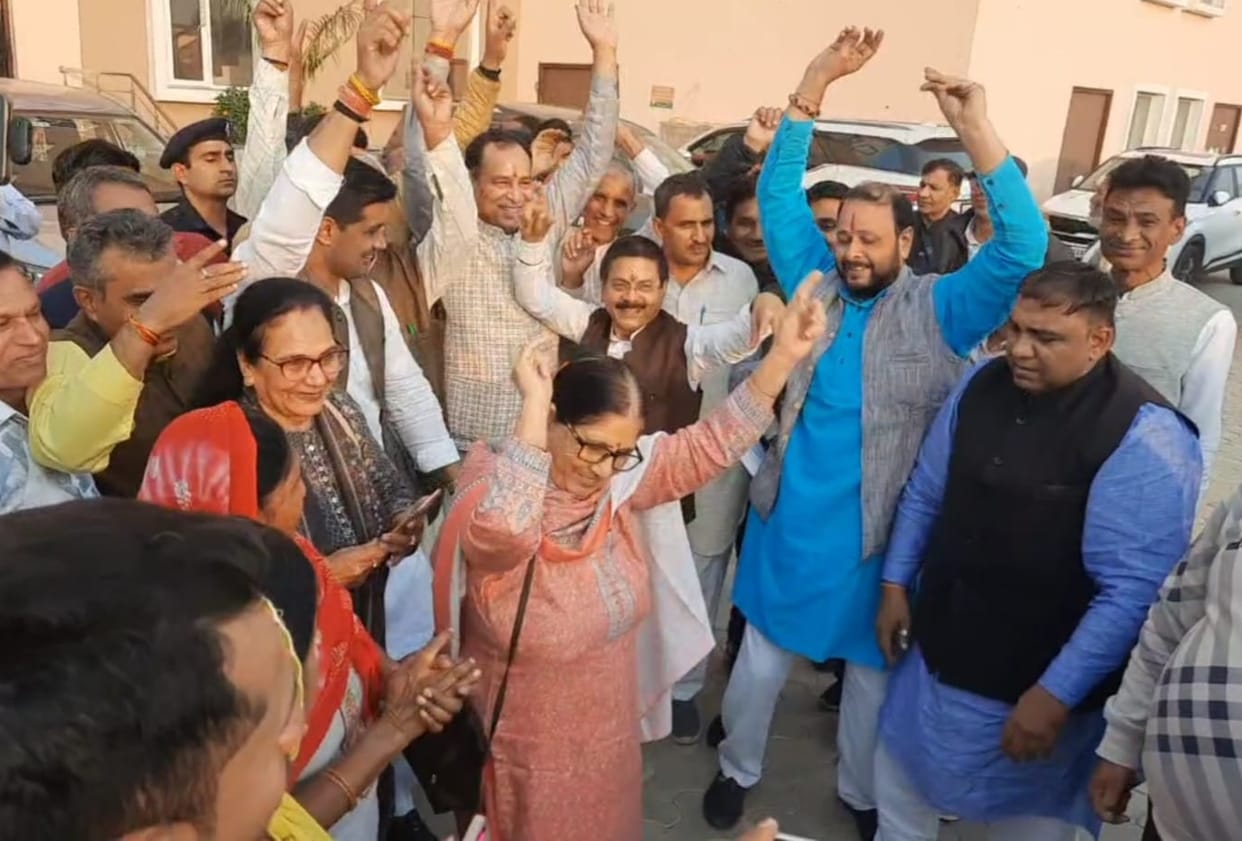 Congress is compelled to declare EVMs faulty: Barauli