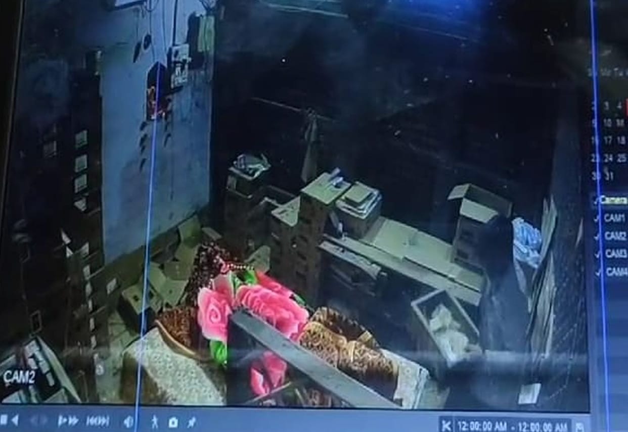 Cash theft from country liquor shop