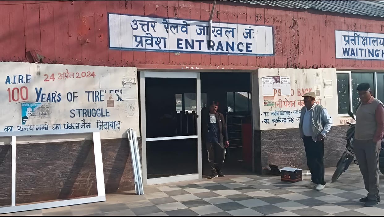 Gates installed at the waiting room of Jakhal Railway Station