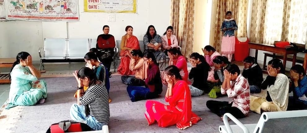 Told girl students the importance of yoga and exercise