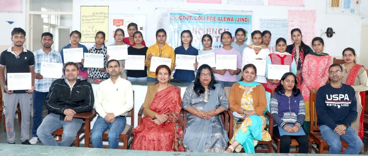Pooja and Komal first in science exhibition geography model