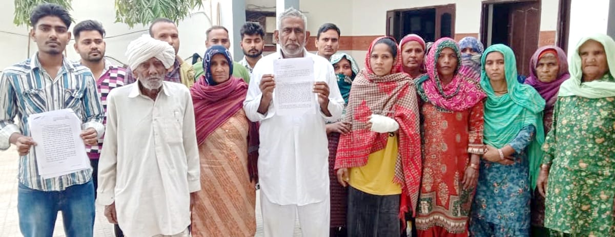 Villagers of Kheda Khemawati met MLA demanding action
