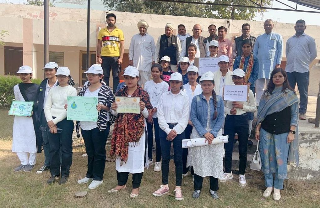 Volunteers took out cleanliness rally at Haibatpur