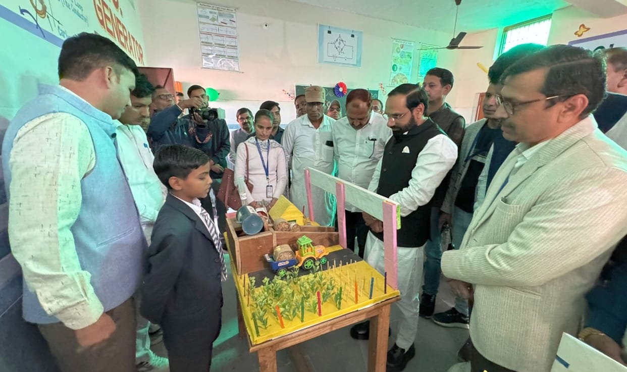 MLA inaugurates science lab built at Rs 19 lakh in PMShree School, Lodhar