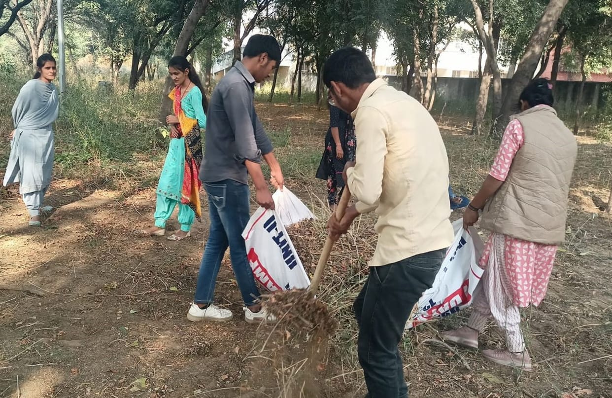 NSS camp on the martyrdom day of Guru Teg Bahadur