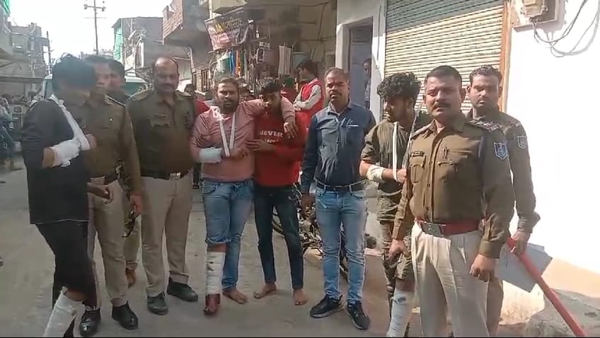 The miscreants were caught while planning a robbery, while shouting during the procession