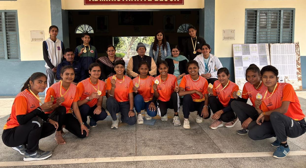 Women Kho-Kho team honored in college