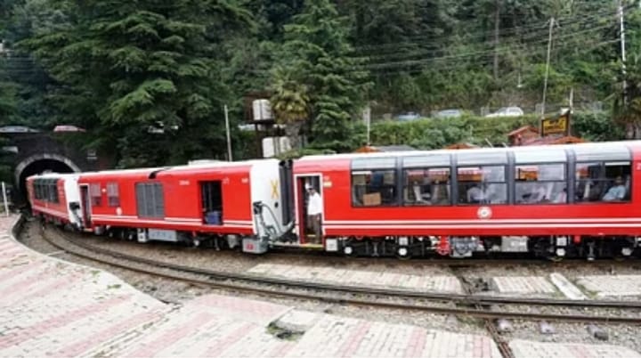Christmas and New Year celebration plans all Kalka Shimla trains are full