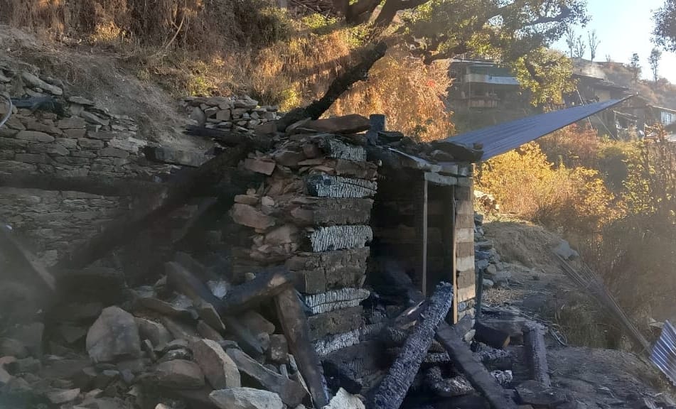 Sparks kept burning throughout the night, a fireman extinguished the fire, 18 sheep and three cattle were also burnt alive.