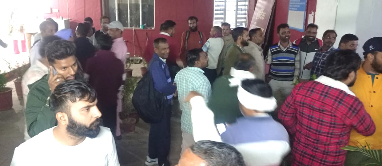 Applicants who came from different states to take stalls, kept wandering throughout the day.