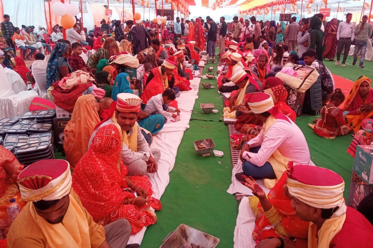 CM mass marriage scam: Poor quality goods given to bride and groom, DM orders investigation