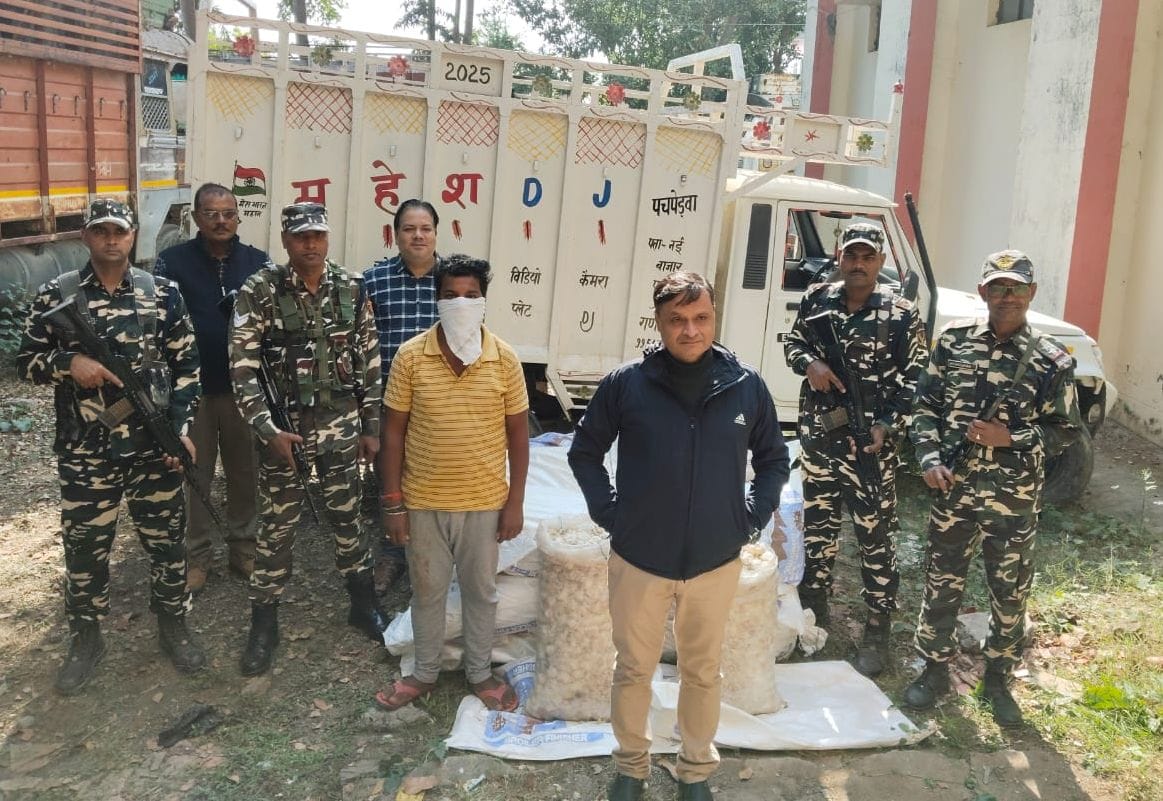 18 sacks of garlic loaded in pickup recovered, driver arrested