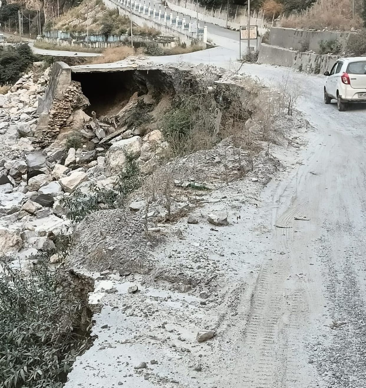 The condition of Larji-Sainj road has not improved even after 17 months of the disaster.