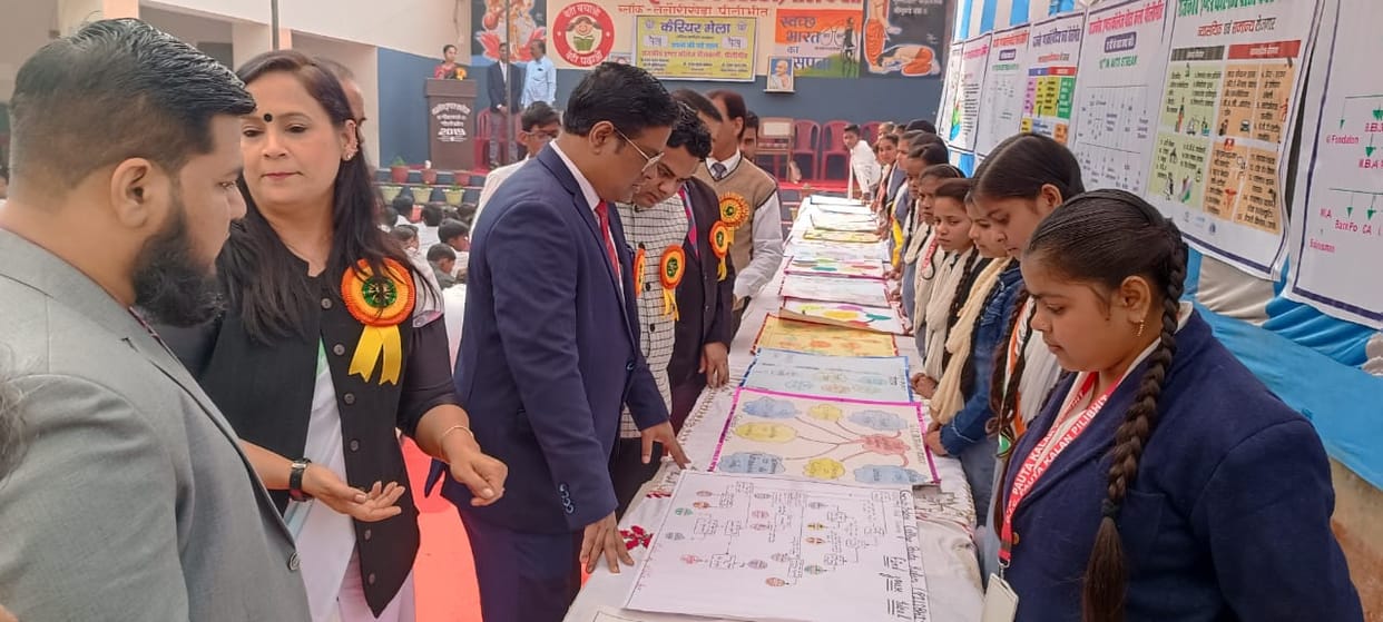 Shifa first in poster competition