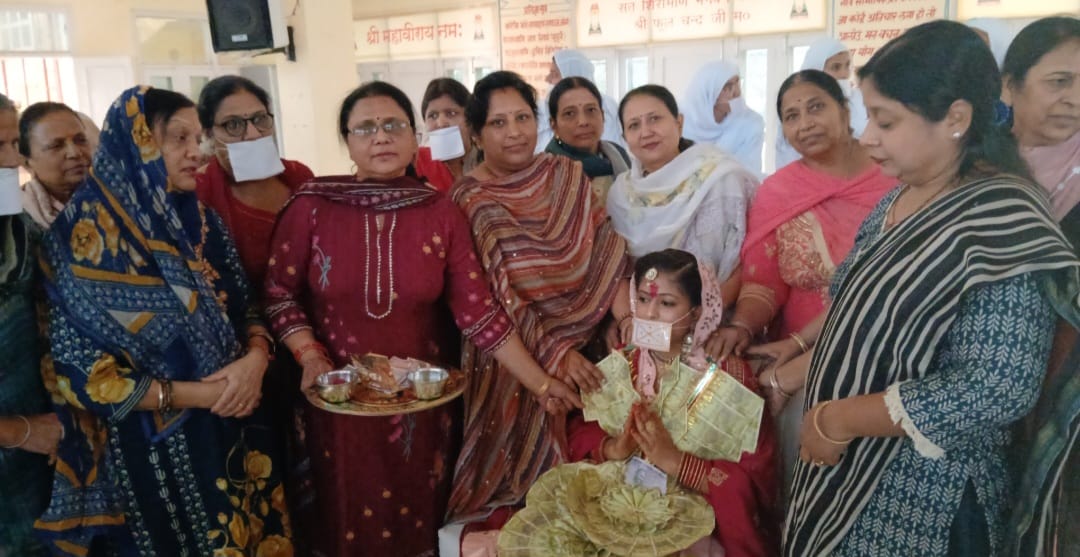 Kashvi Jain left worldly attachments and followed the path of spirituality.