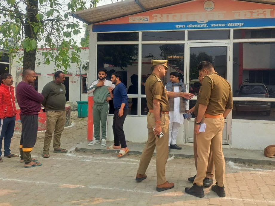 35 detained during checking, SP enraged