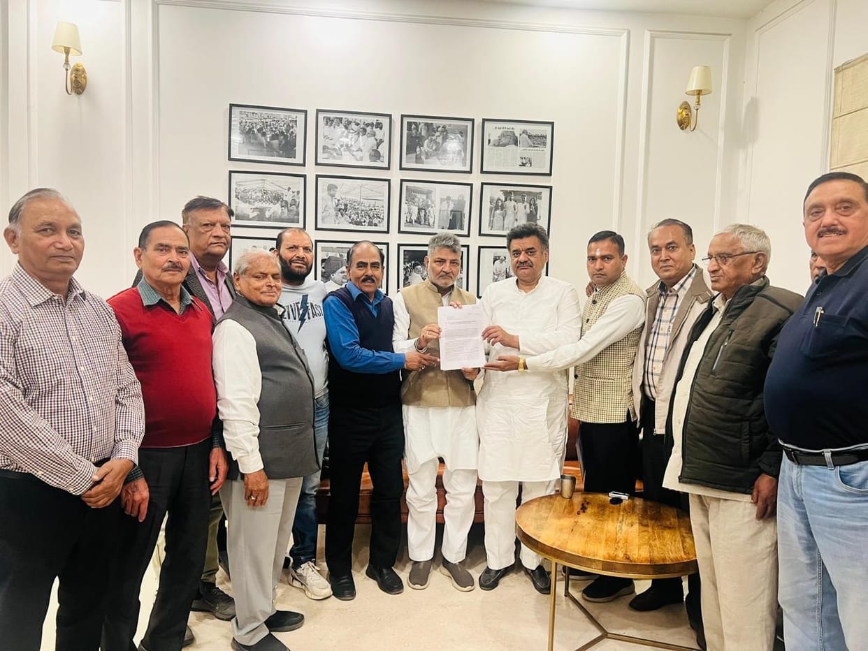 Demand to remove liquor vend from Sector-15, memorandum submitted to MLA