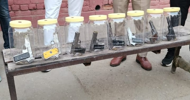 Sahil Dighal of Gangster Sunny Ritauli Gang arrested with 8 pistols