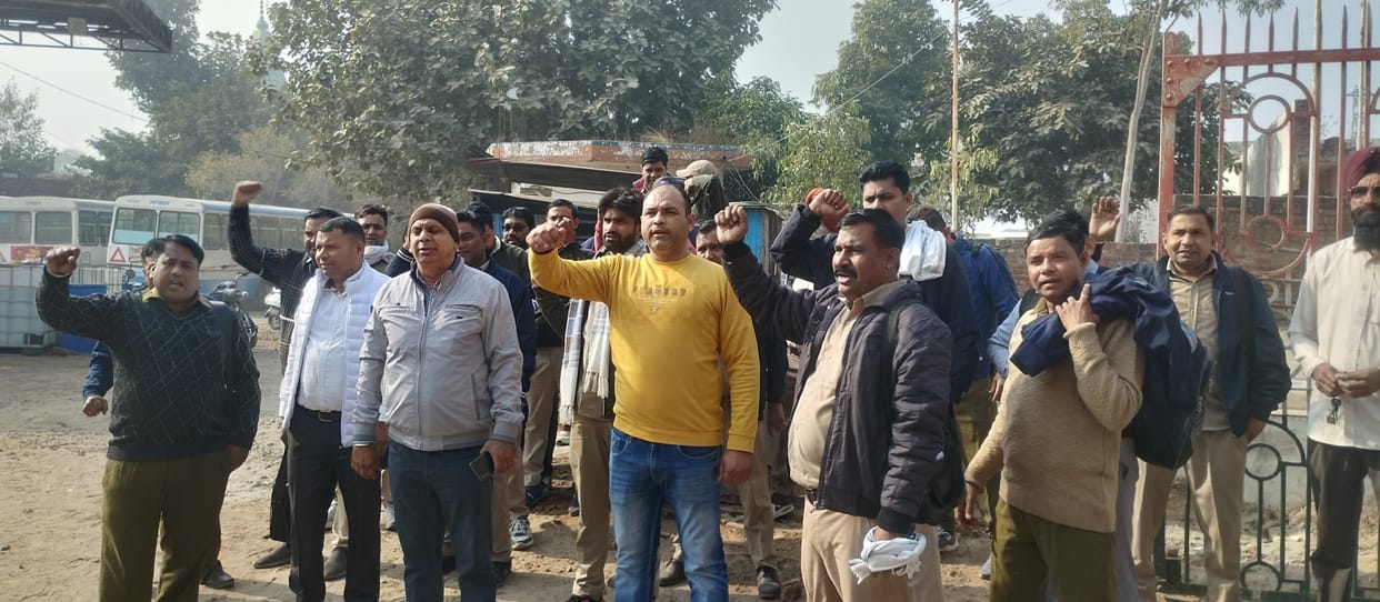 Union leaders protest for return of buses
