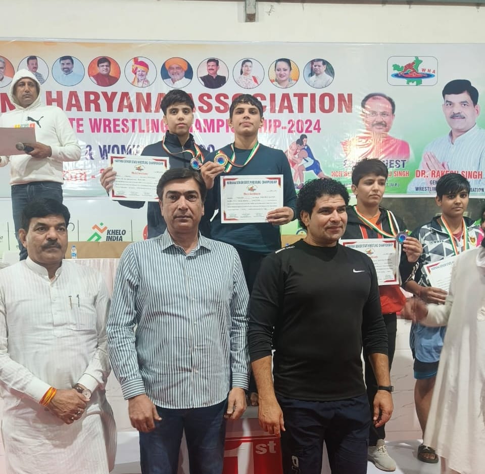 State level wrestling competition: Wrestlers of Yudhveer Akhara won five medals including three gold