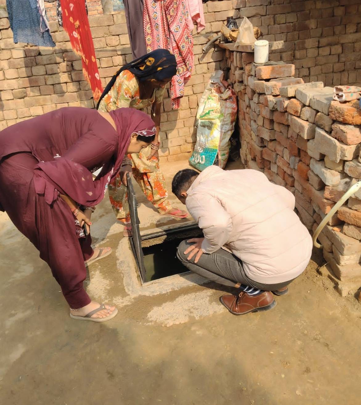 Dengue outbreak continues, 43 percent patients admitted to hospital