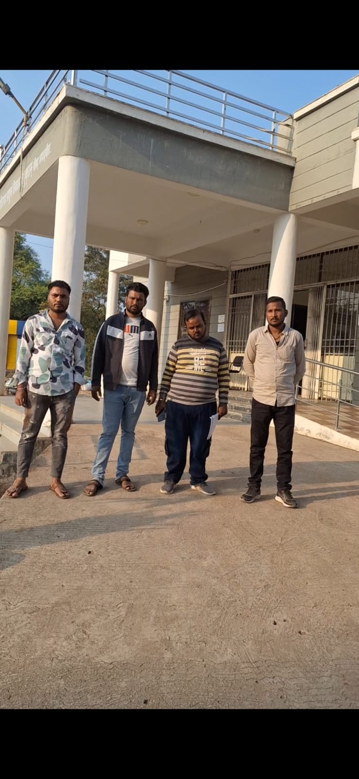 Brokers got a Narsinghpur youth married by taking money in damoh