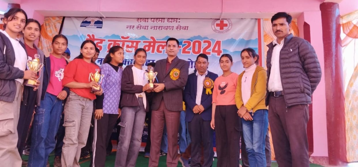Jagriti Mahila Mandal Chachyot winner in tug of war