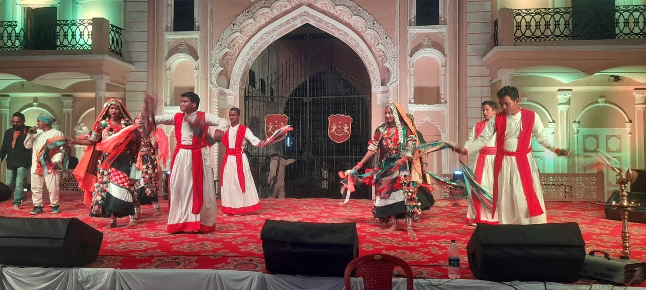 Kotwara drenched in the colors of folk culture in Lakhimpur Mahotsav