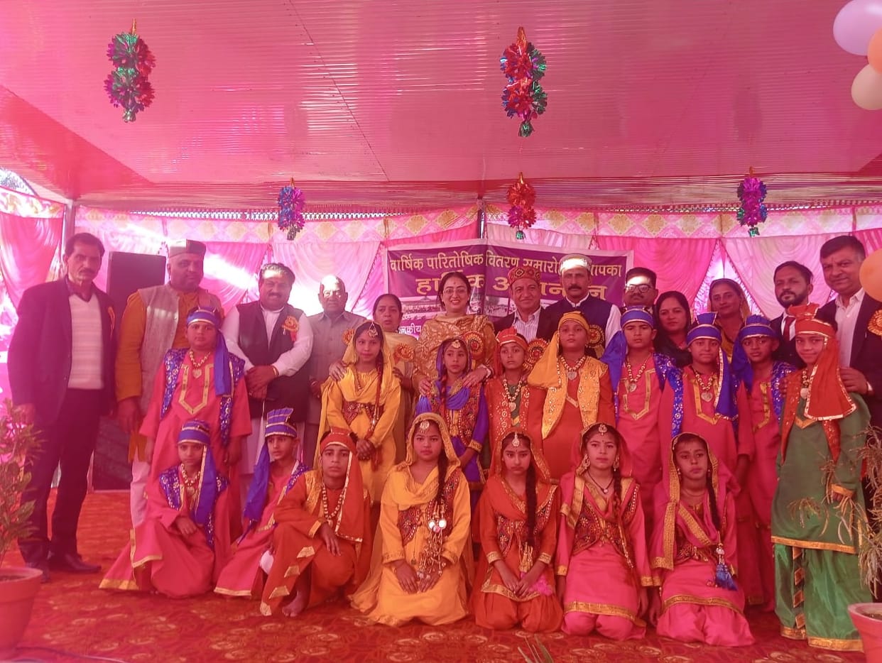 Meritorious people honored in the annual function of Lamlaihari School