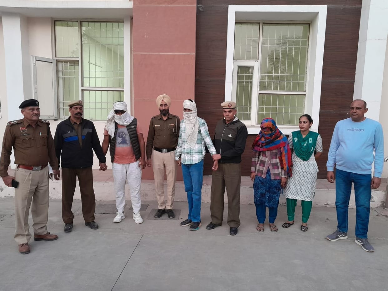 Chhindra Singh murder case revealed: Wife along with her lover and his friends had murdered her husband.