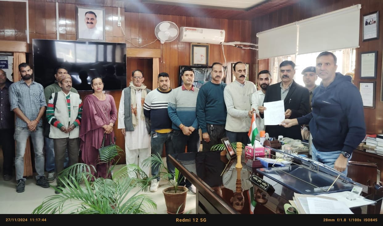 Congress leaders sent memorandum to CM for action against Chitta smugglers