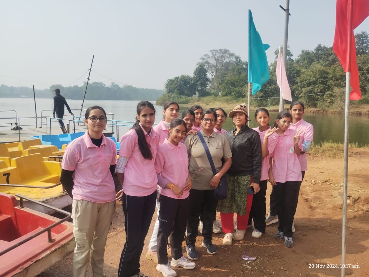 262 students of PM Shri Vidyalayas visited Satpura forests
