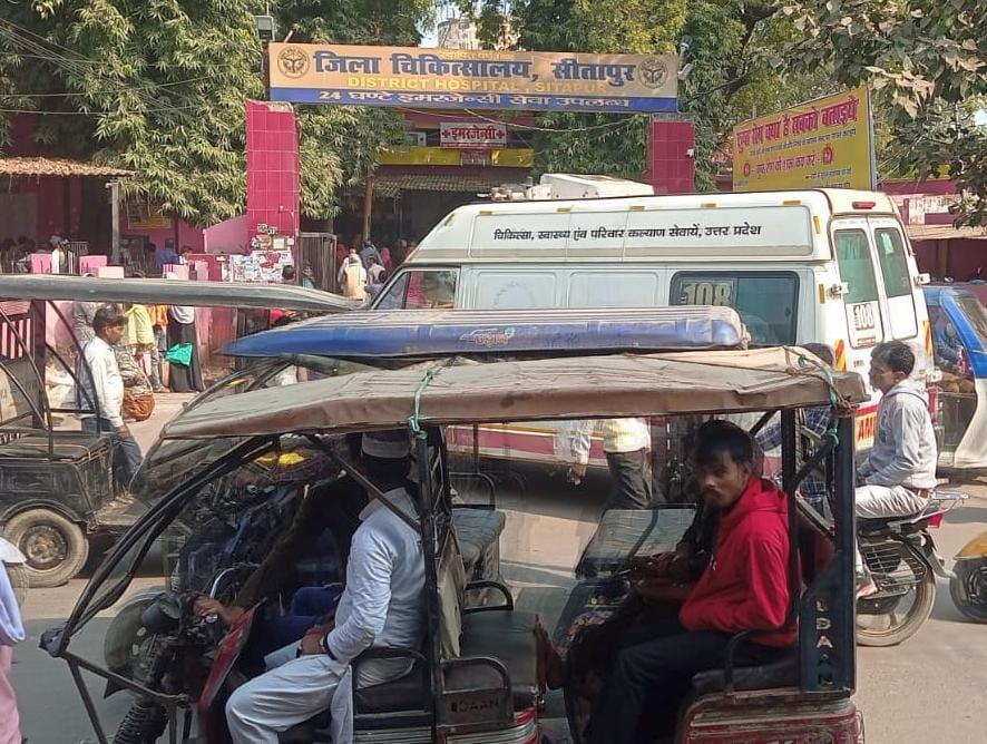 Ambulances stuck in traffic jams, patients struggle