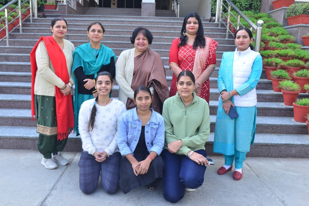 Aanchal got second place in the merit list of the university with 80.35 percent marks.