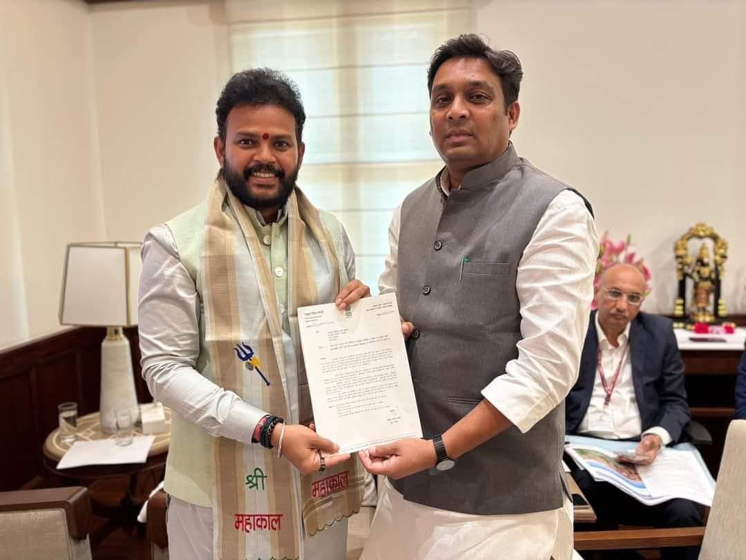 Damoh MP Rahul Singh submitted letter to Union Civil Aviation Minister to start air travel from Sitanagar