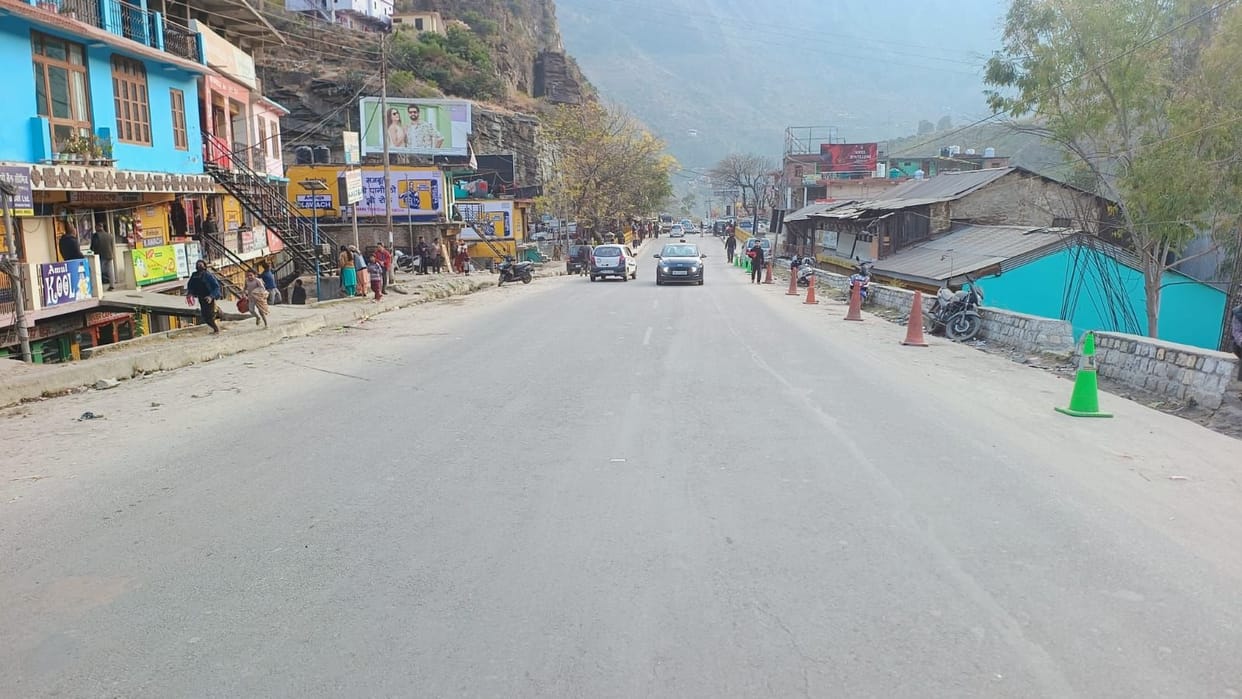Random vehicles removed from NH-5 in Nogli