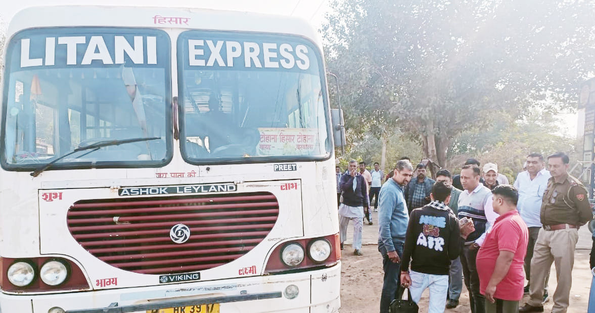 Chief Minister Flying Squad and RTA team issued challan of 6 vehicles, fined Rs 1,38500