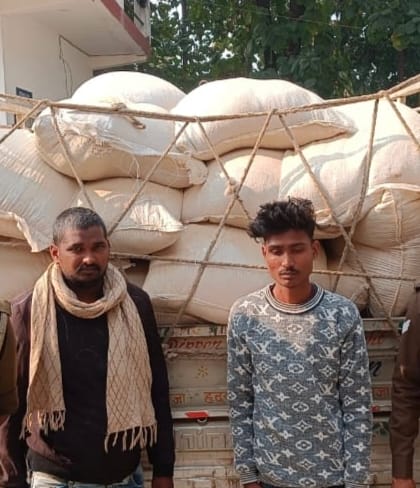 Consignment of Chinese garlic and husk caught on Nepal border, two arrested