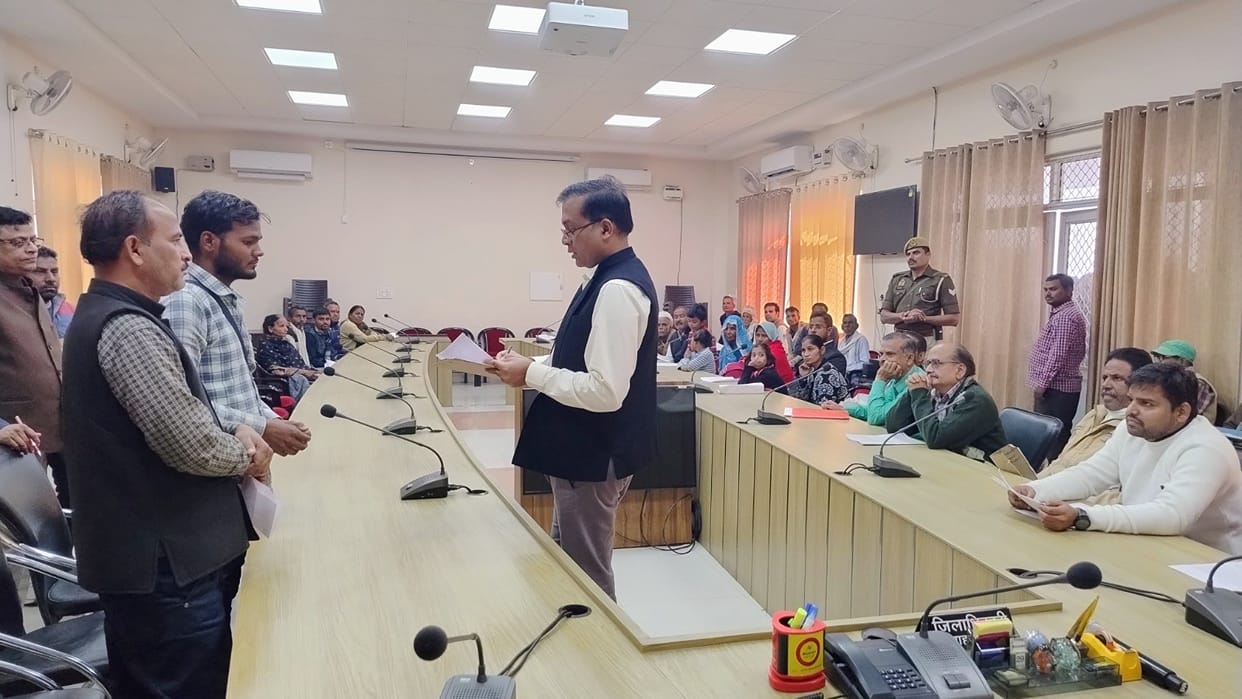Revenue inspector accused of demanding bribe, will be suspended