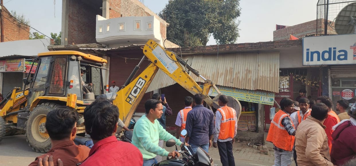 Bulldozer runs on illegal occupation