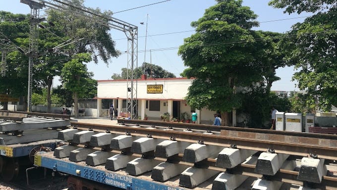 These four express trains will stop at Mustafabad station